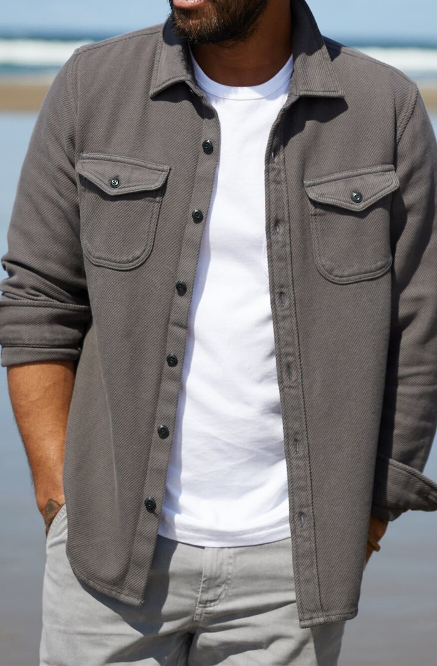 THE OUTERKNOWN Men's Chroma Blanket Shirt In Faded Black S.